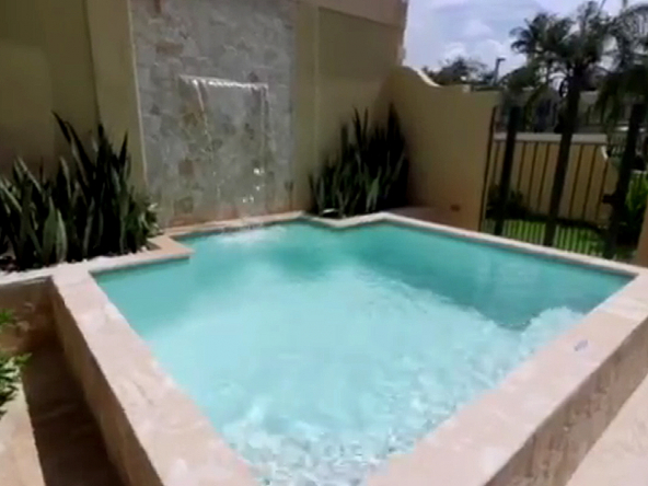 Global viewr Puerto Rico Real Estate Slide (2)